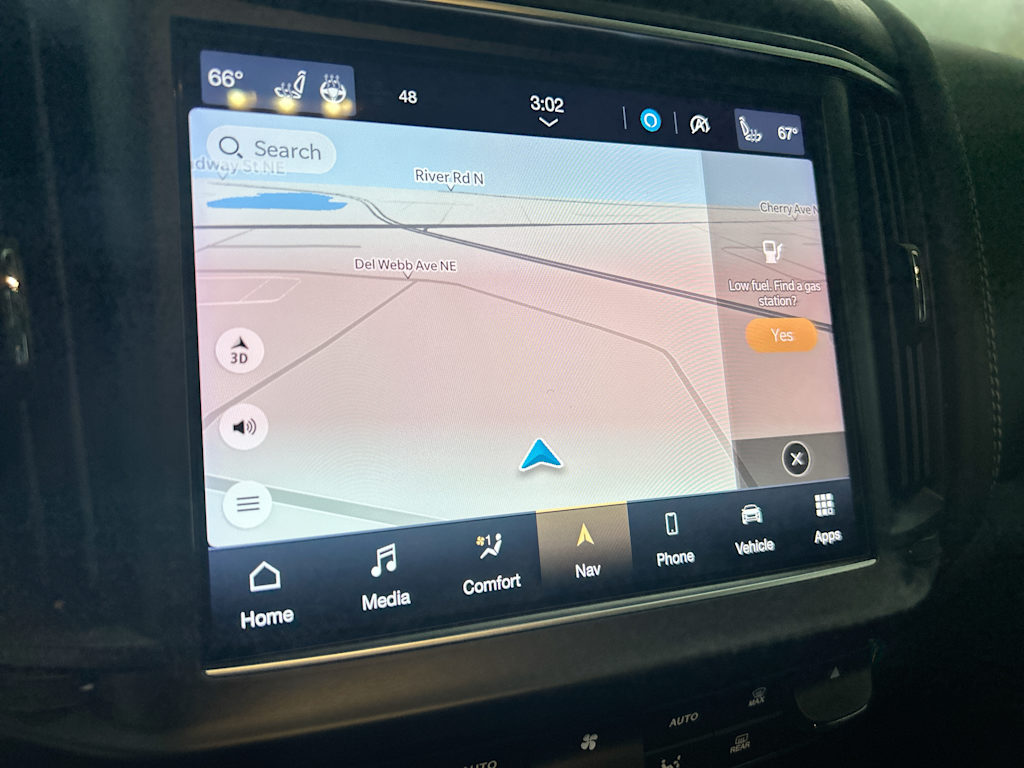 Thumbnail: 2021 Maserati Levante - 24