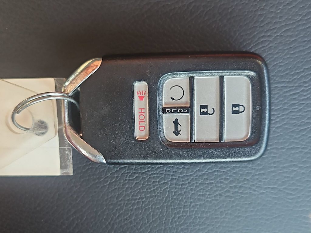 Thumbnail: 2019 Honda Insight - 18
