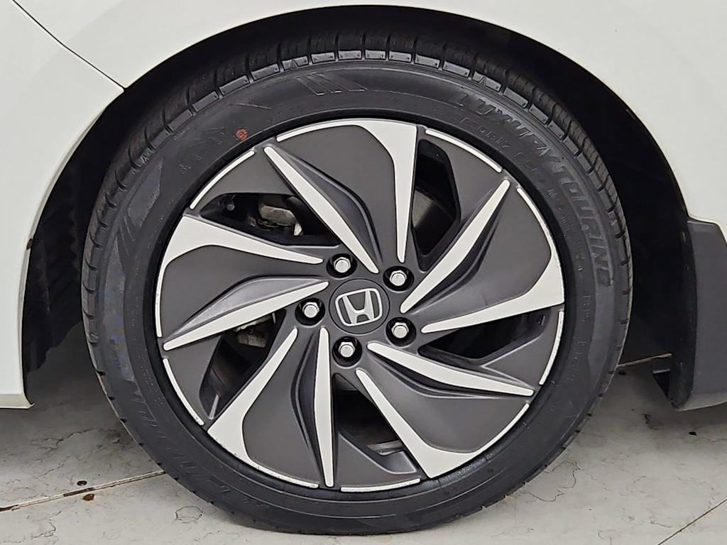 Thumbnail: 2019 Honda Insight - 8