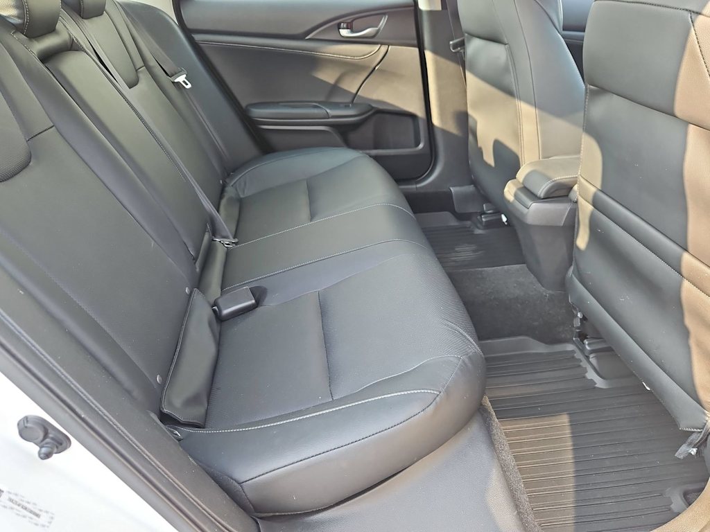 Thumbnail: 2019 Honda Insight - 28