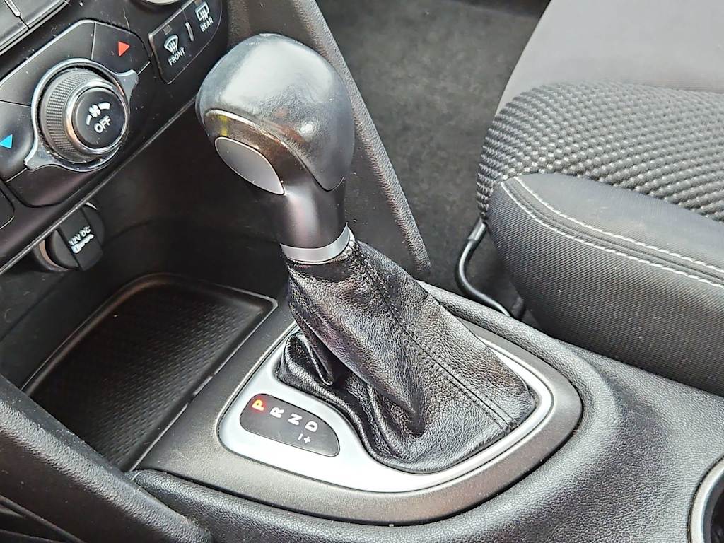 Thumbnail: 2016 Dodge Dart - 16