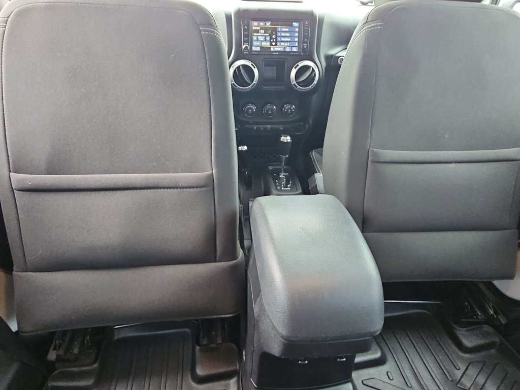 Thumbnail: 2014 Jeep Wrangler - 12