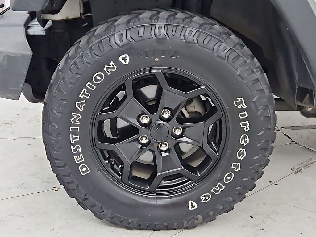 Thumbnail: 2014 Jeep Wrangler - 8