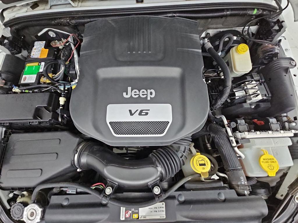 Thumbnail: 2014 Jeep Wrangler - 9