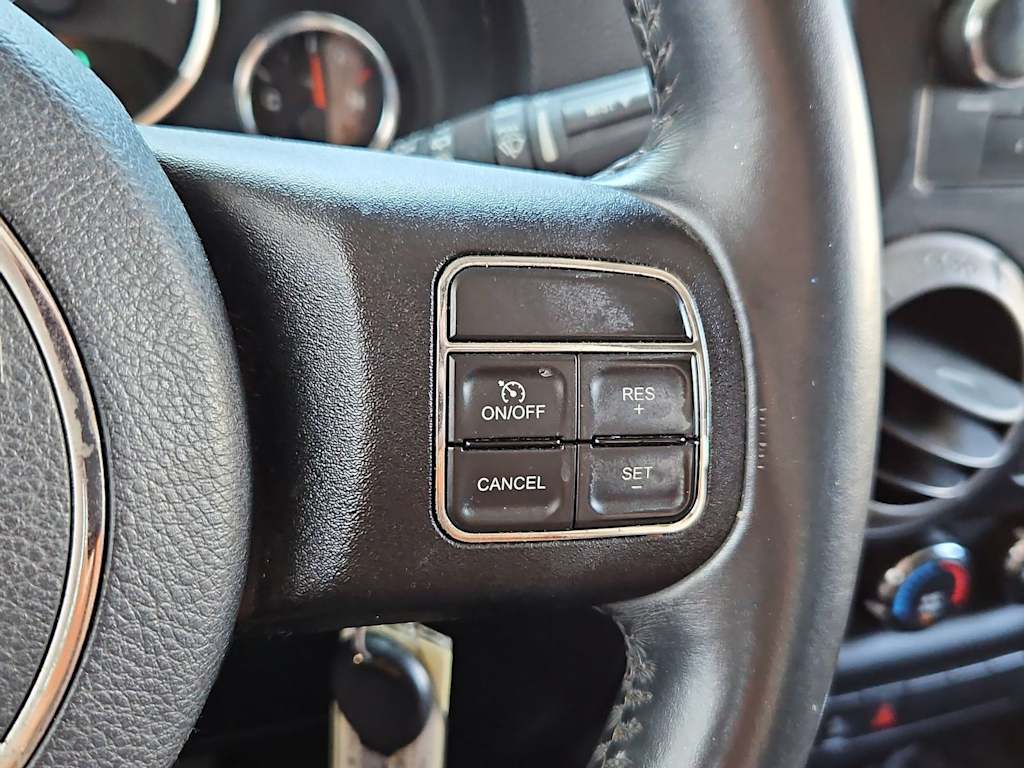 Thumbnail: 2012 Jeep Wrangler - 26