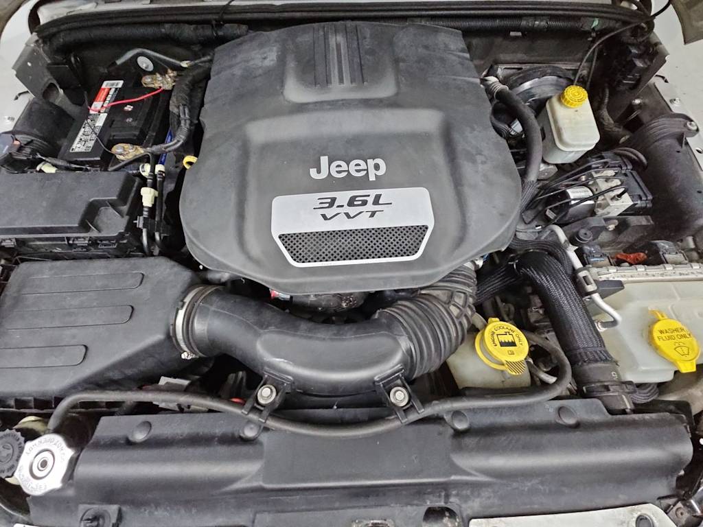 Thumbnail: 2012 Jeep Wrangler - 8