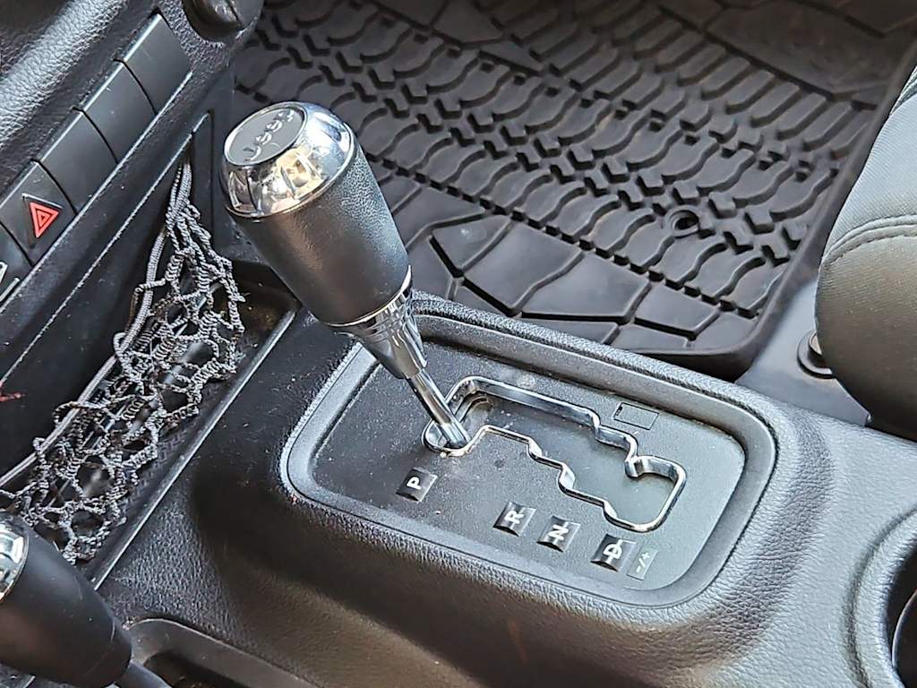 Thumbnail: 2012 Jeep Wrangler - 30