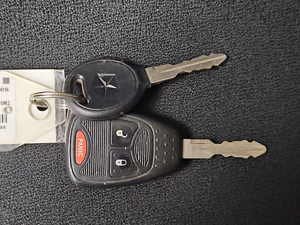 Thumbnail: 2012 Jeep Wrangler - 32
