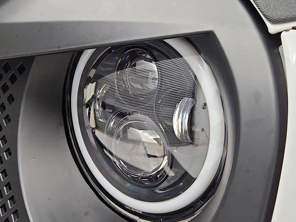 Thumbnail: 2013 Jeep Wrangler - 22