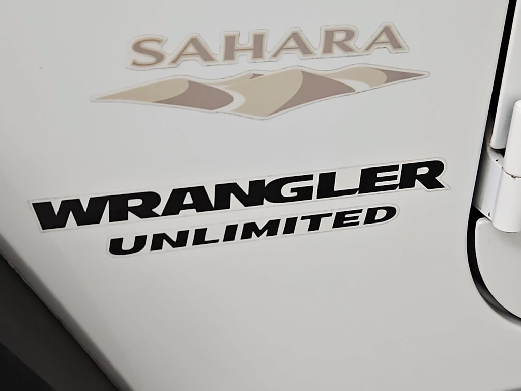 Thumbnail: 2013 Jeep Wrangler - 6