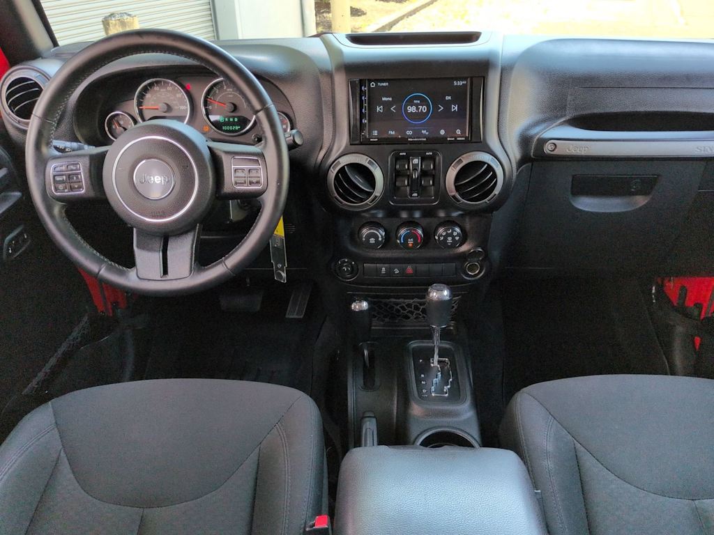 Thumbnail: 2016 Jeep Wrangler - 10
