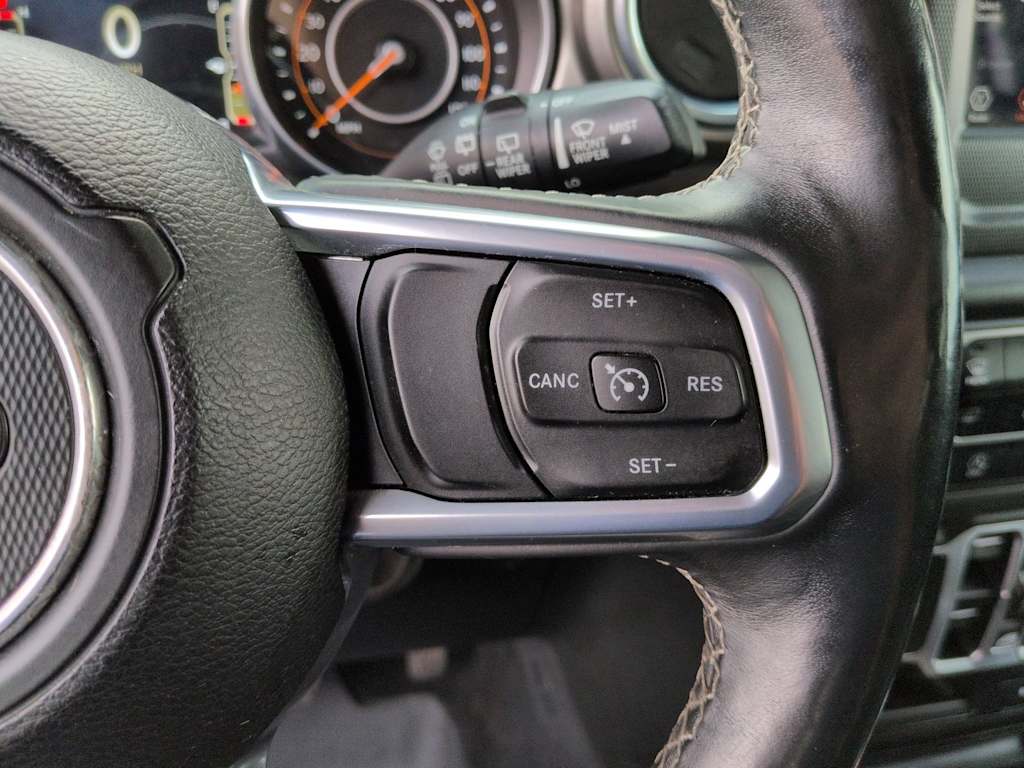 Thumbnail: 2018 Jeep Wrangler - 30