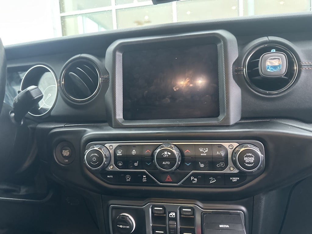 Thumbnail: 2021 Jeep Wrangler - 7