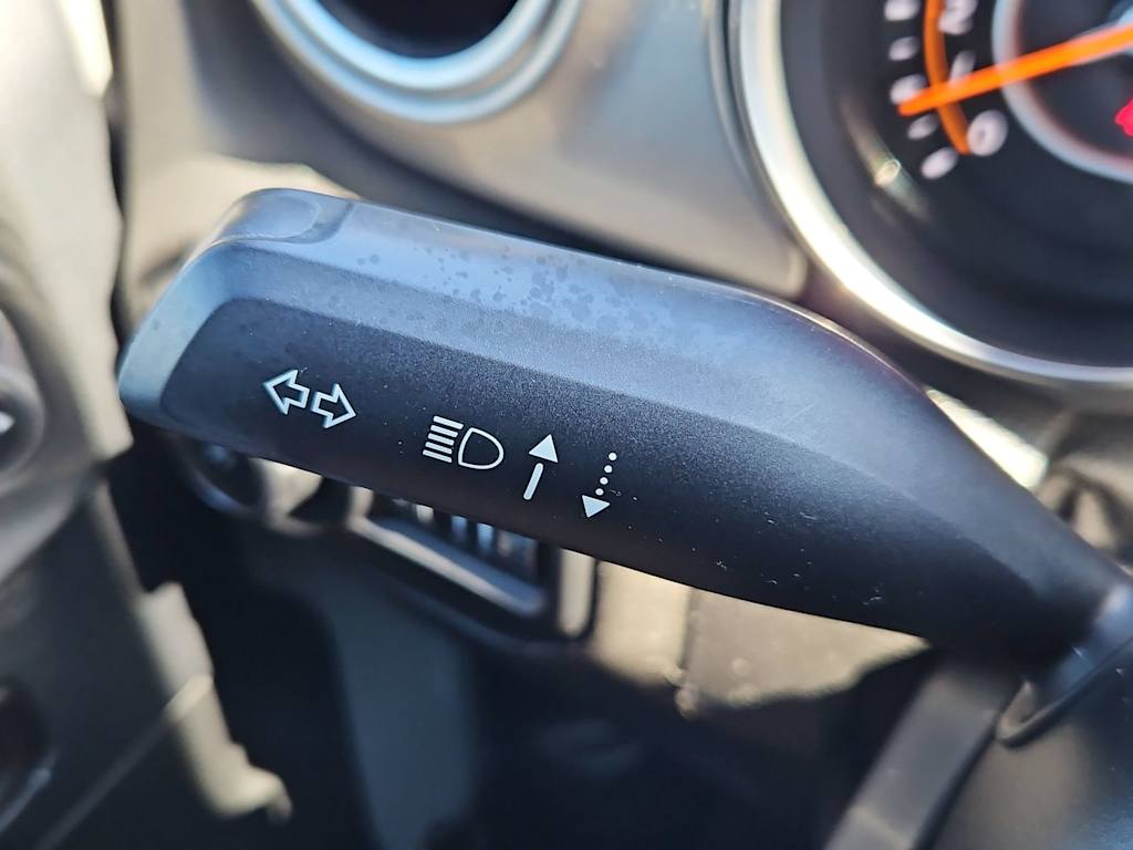 Thumbnail: 2019 Jeep Wrangler - 32