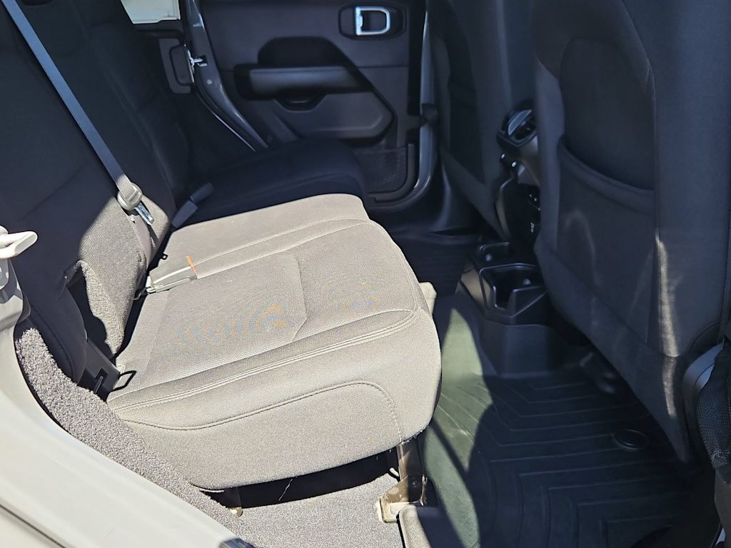 Thumbnail: 2019 Jeep Wrangler - 27
