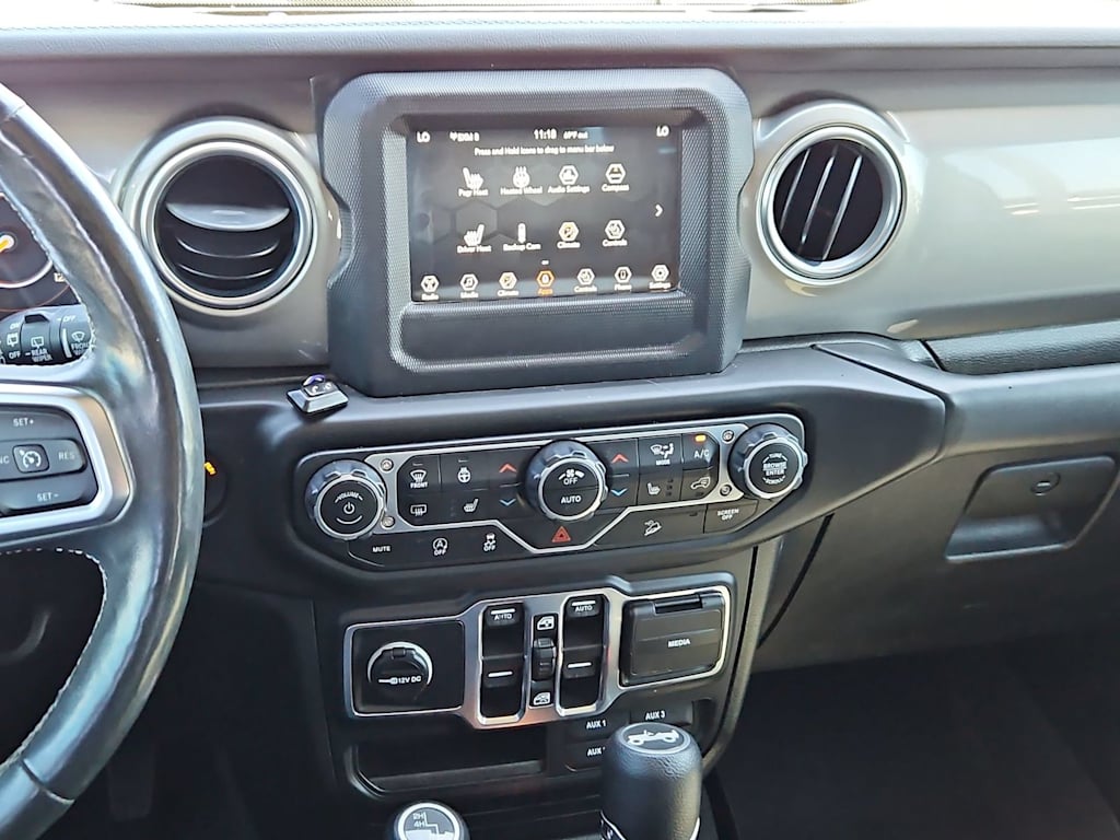 Thumbnail: 2019 Jeep Wrangler - 15