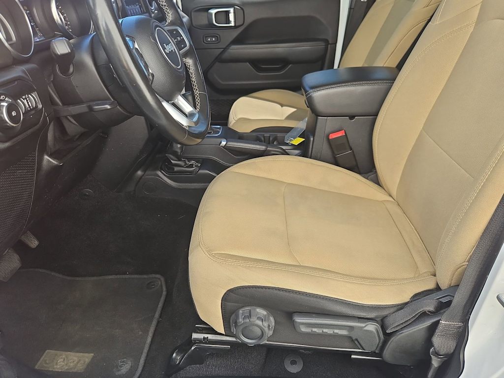 Thumbnail: 2021 Jeep Wrangler - 11