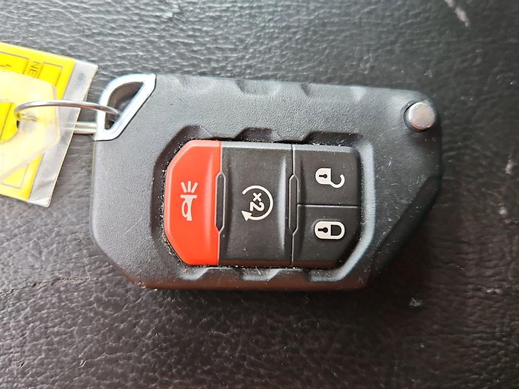 Thumbnail: 2019 Jeep Wrangler - 33