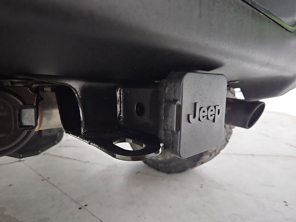 Thumbnail: 2019 Jeep Wrangler - 18