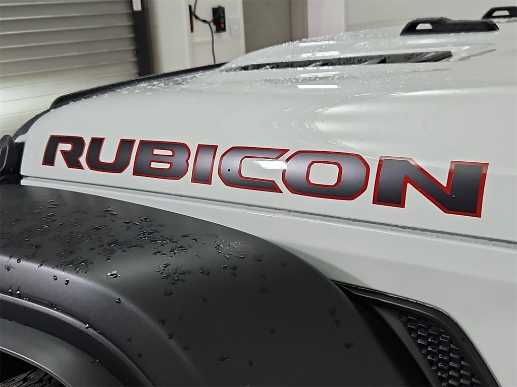 Thumbnail: 2021 Jeep Wrangler - 24