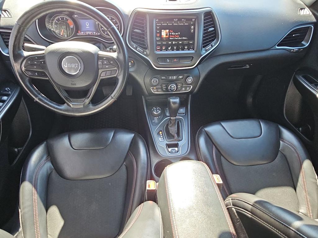 Thumbnail: 2020 Jeep Cherokee - 9