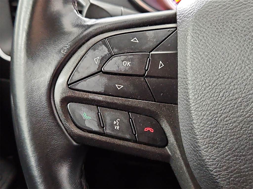 Thumbnail: 2019 Jeep Cherokee - 28