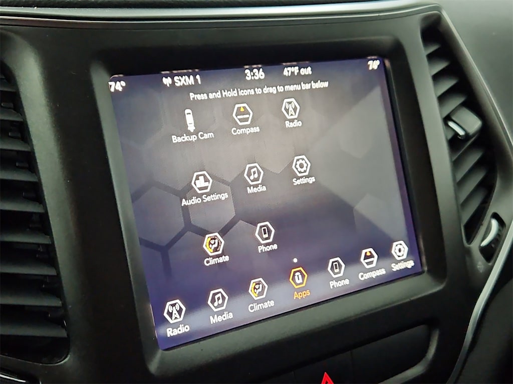 Thumbnail: 2019 Jeep Cherokee - 32