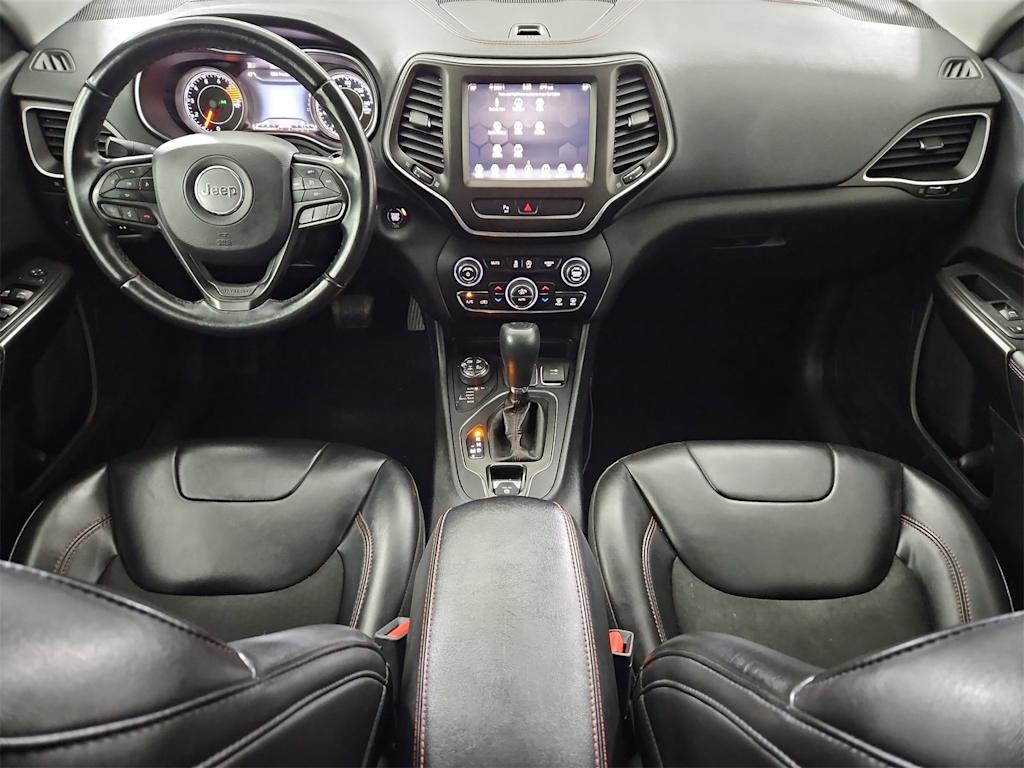 Thumbnail: 2019 Jeep Cherokee - 9