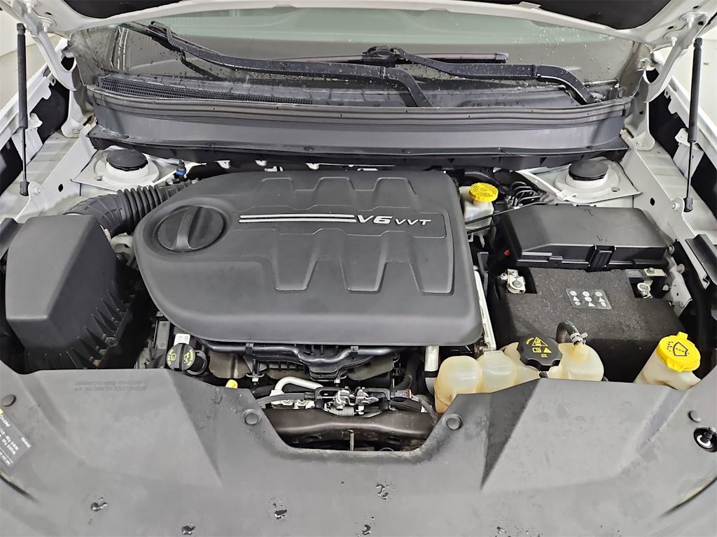 Thumbnail: 2019 Jeep Cherokee - 8