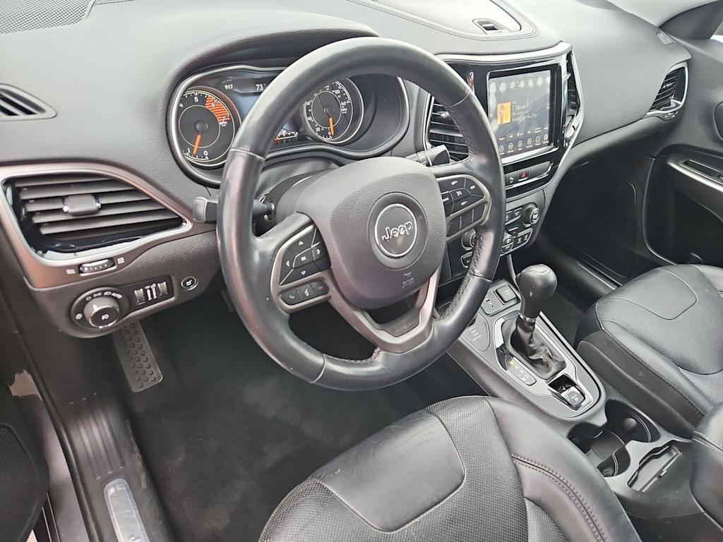 Thumbnail: 2019 Jeep Cherokee - 2
