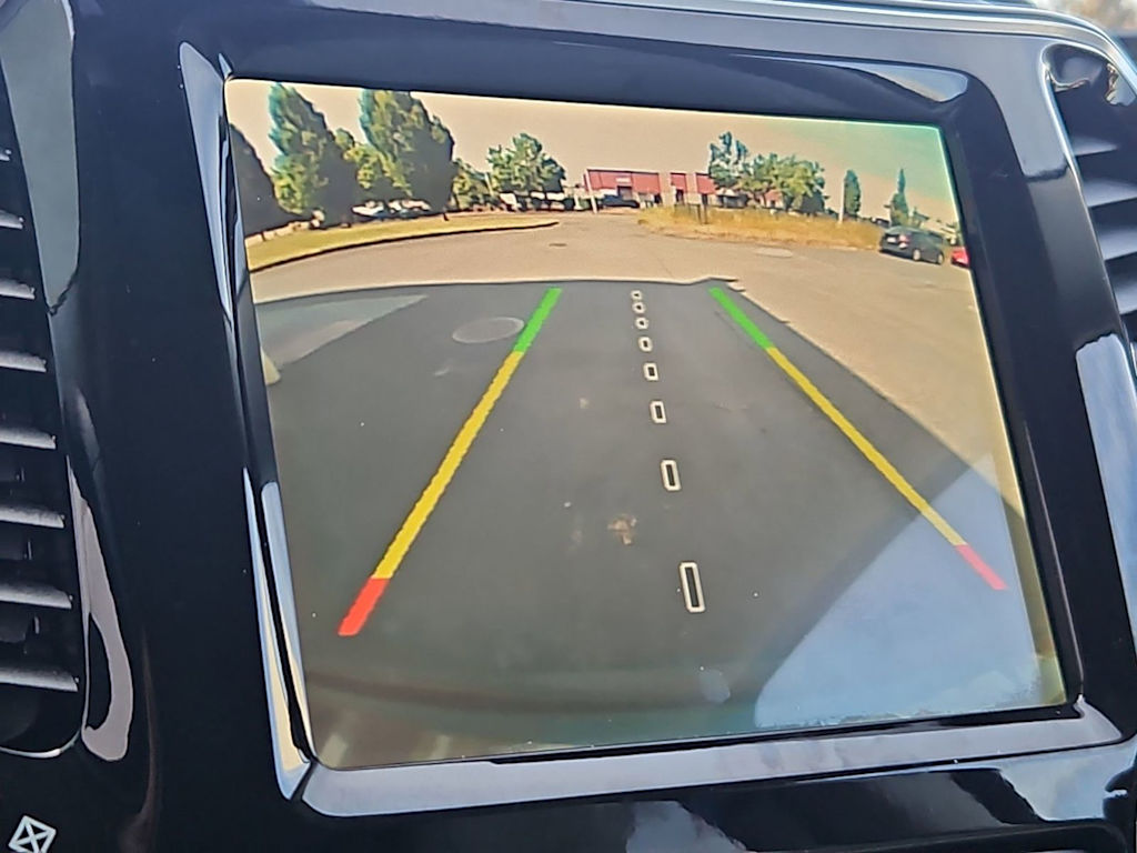 Thumbnail: 2019 Jeep Cherokee - 34