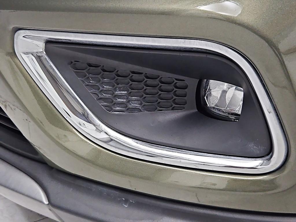 Thumbnail: 2019 Jeep Cherokee - 7