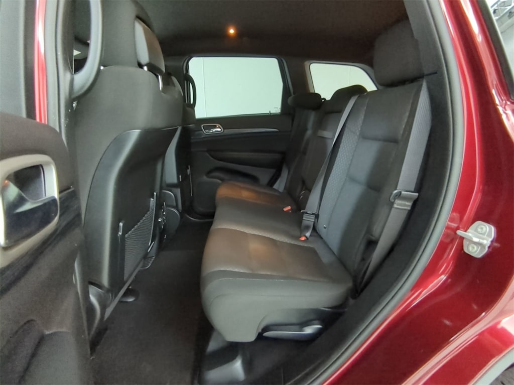 2020 Jeep Grand Cherokee Laredo 26