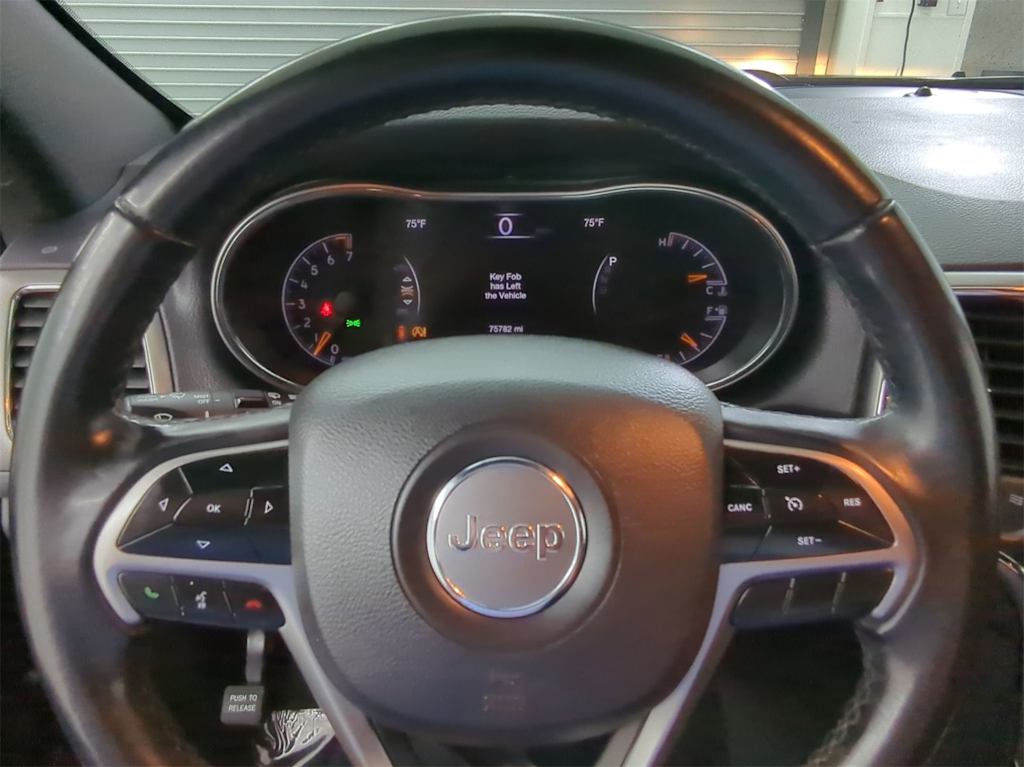 2020 Jeep Grand Cherokee Laredo 14