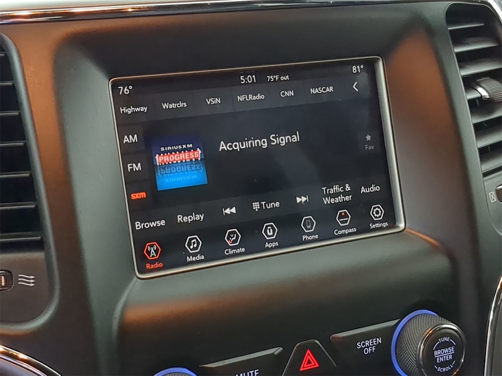 2020 Jeep Grand Cherokee Laredo 34