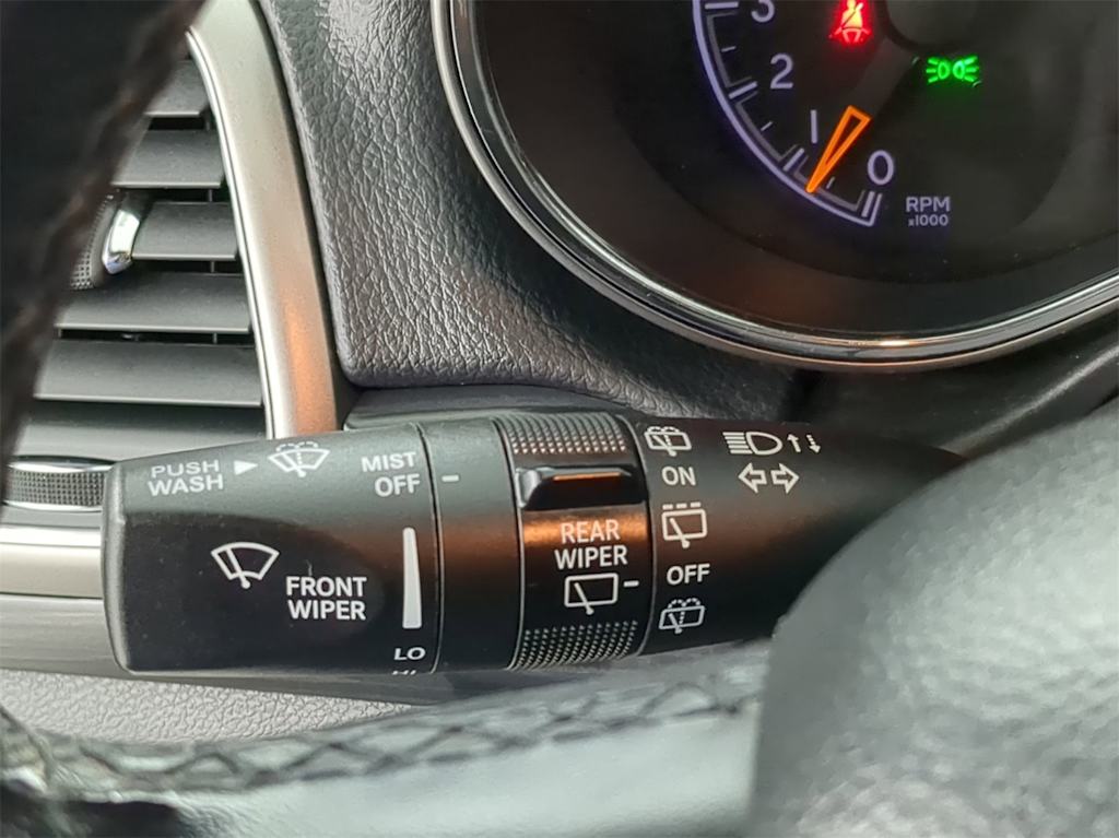 2020 Jeep Grand Cherokee Laredo 30
