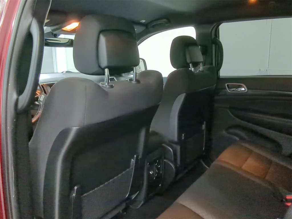 2020 Jeep Grand Cherokee Laredo 13