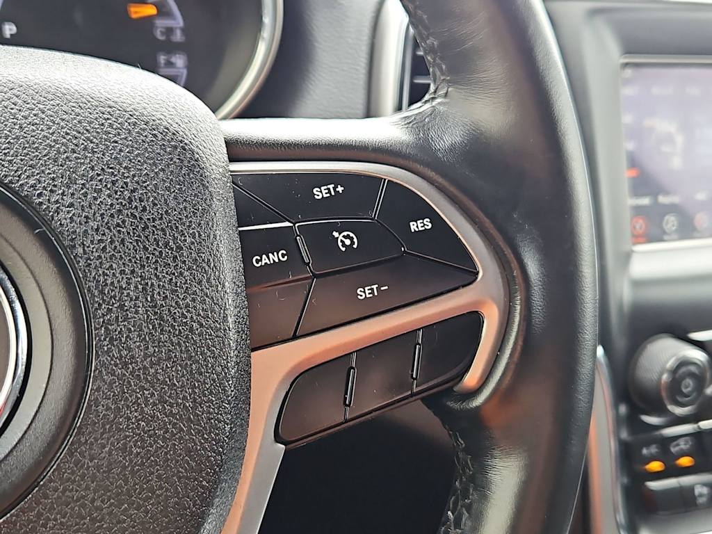 Thumbnail: 2018 Jeep Grand Cherokee - 30