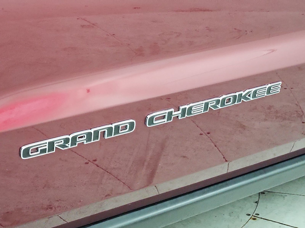Thumbnail: 2018 Jeep Grand Cherokee - 25