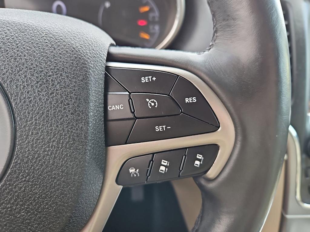 Thumbnail: 2018 Jeep Grand Cherokee - 29