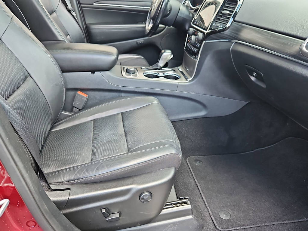 Thumbnail: 2020 Jeep Grand Cherokee - 12