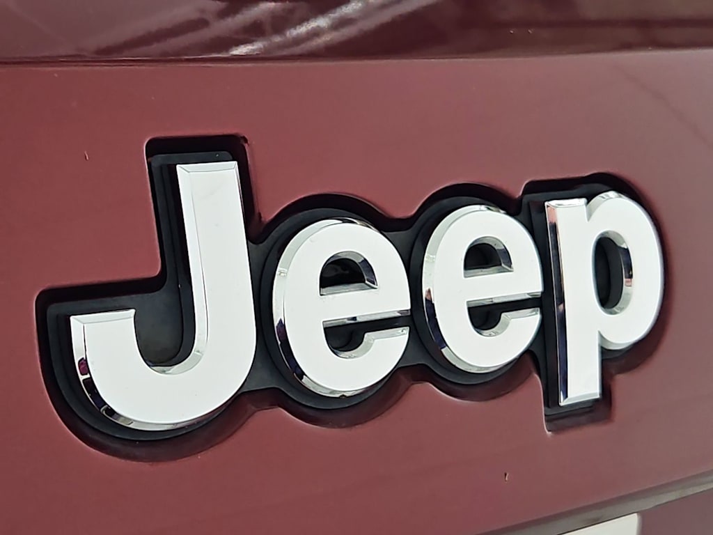 Thumbnail: 2020 Jeep Grand Cherokee - 13