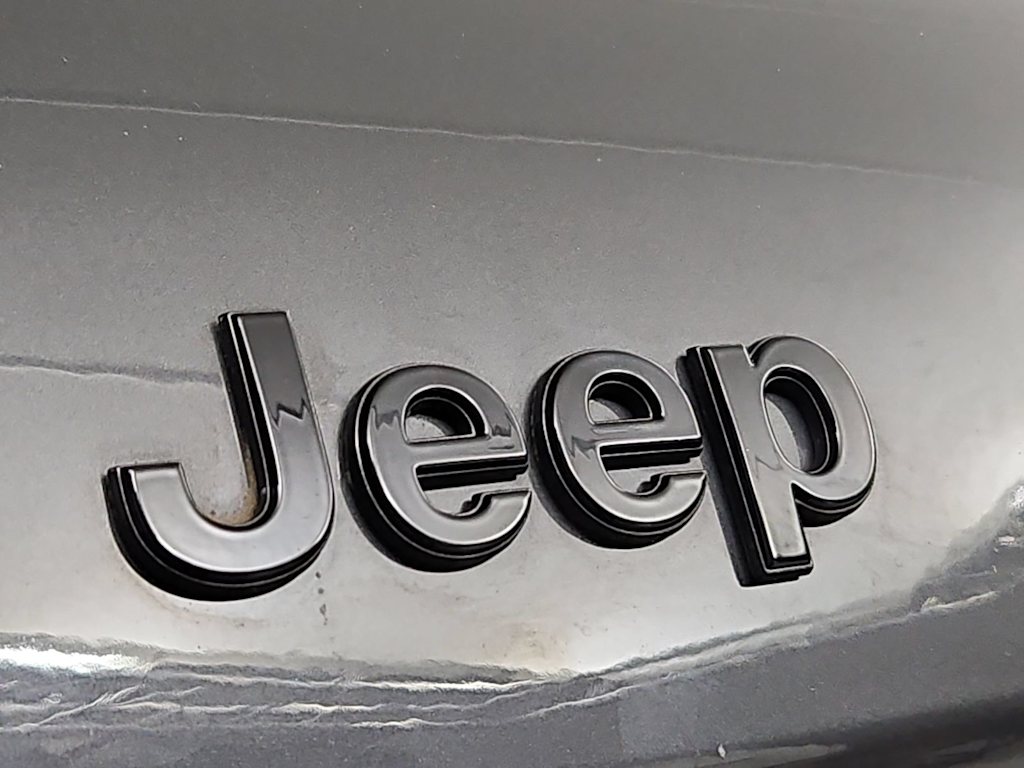 Thumbnail: 2023 Jeep Grand Cherokee - 7