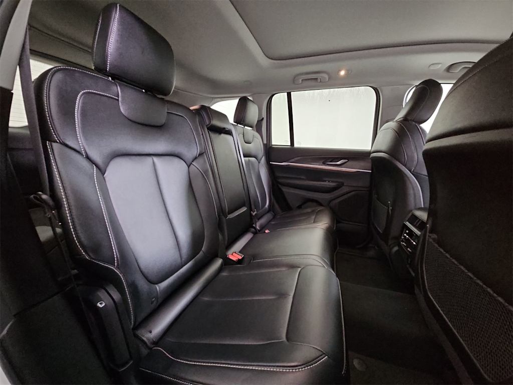 Thumbnail: 2023 Jeep Grand Cherokee - 27