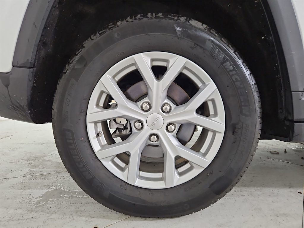 Thumbnail: 2023 Jeep Grand Cherokee - 8