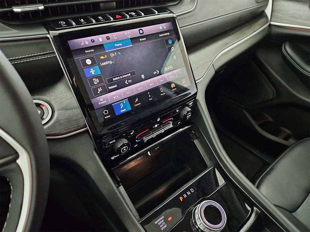 Thumbnail: 2023 Jeep Grand Cherokee - 15