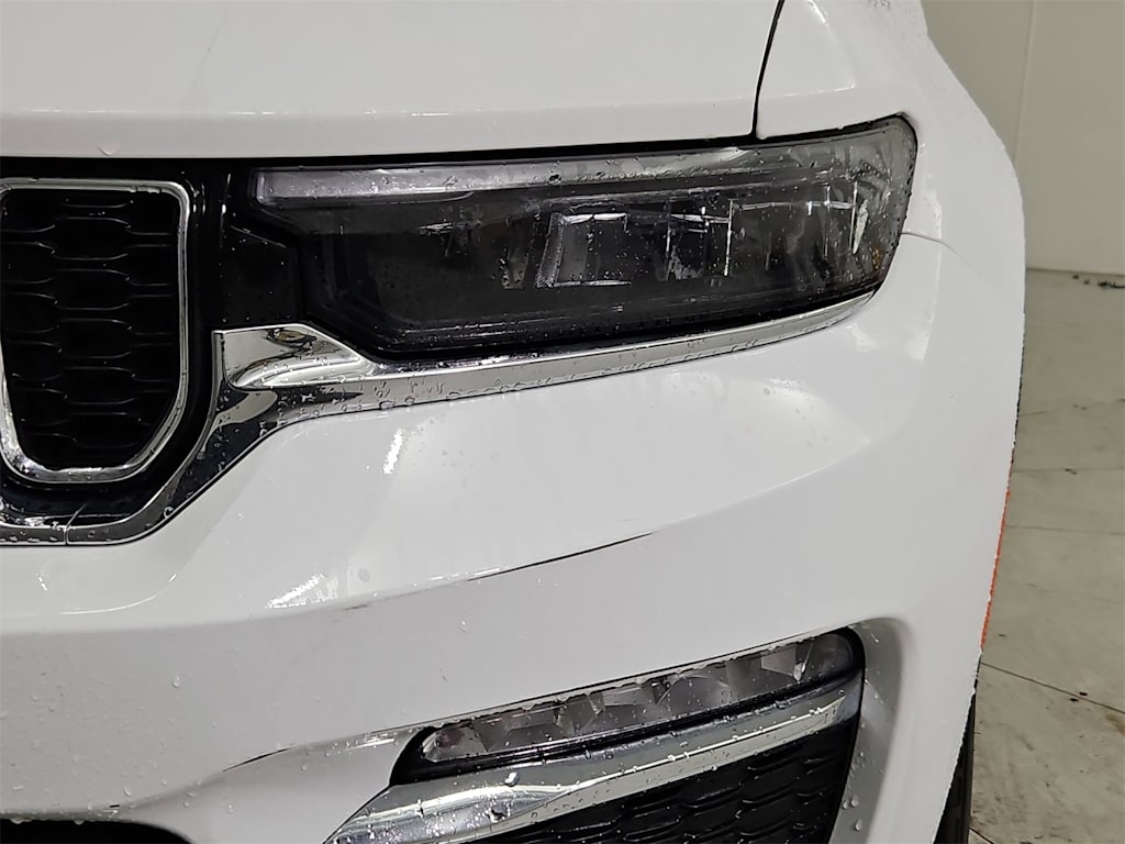 Thumbnail: 2023 Jeep Grand Cherokee - 23