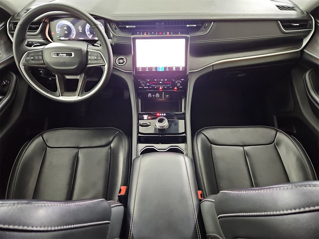 Thumbnail: 2023 Jeep Grand Cherokee - 10