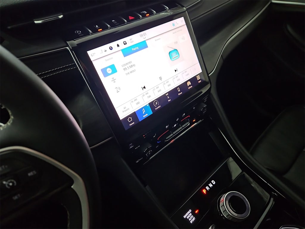 Thumbnail: 2023 Jeep Grand Cherokee - 16