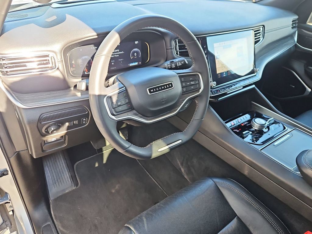 Thumbnail: 2023 Jeep Wagoneer - 2